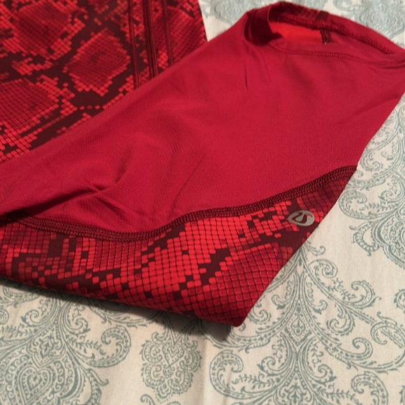 Lululemon Capri Athletica - Picture 5 of 12